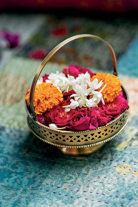 ELEGANCE, PERFECTLY PACKAGED